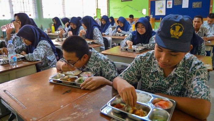 Heboh! Nampan Makan Bergizi Gratis Mengandung Minyak Babi, Begini Tanggapan Istana