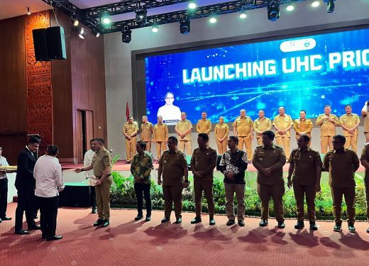 Sumut Resmi Raih Predikat UHC Prioritas, Seluruh Warga Dijamin JKN, Bobby: Jangan Ada Lagi Pasien Ditolak