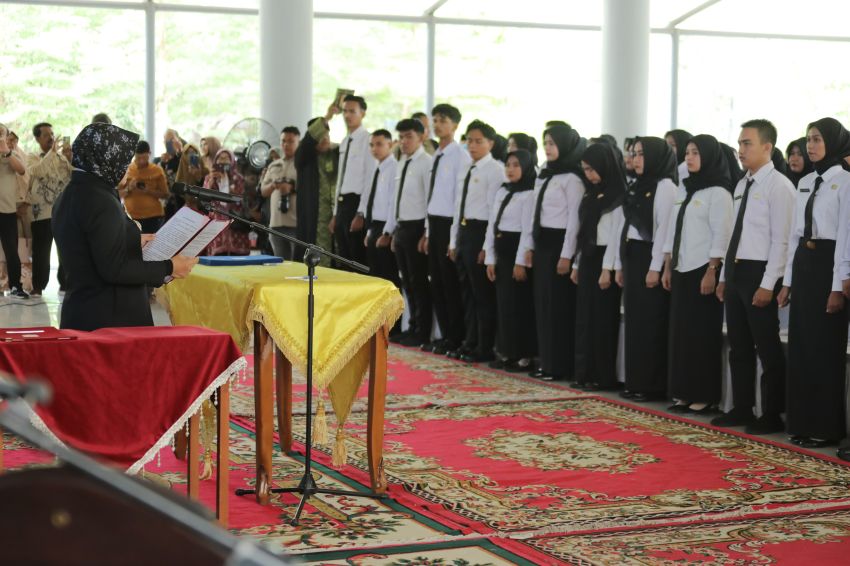 Lantik 139 PPPK Tahap II Bupati Afni Tekankan ASN Harus Kreatif dan Inovatif