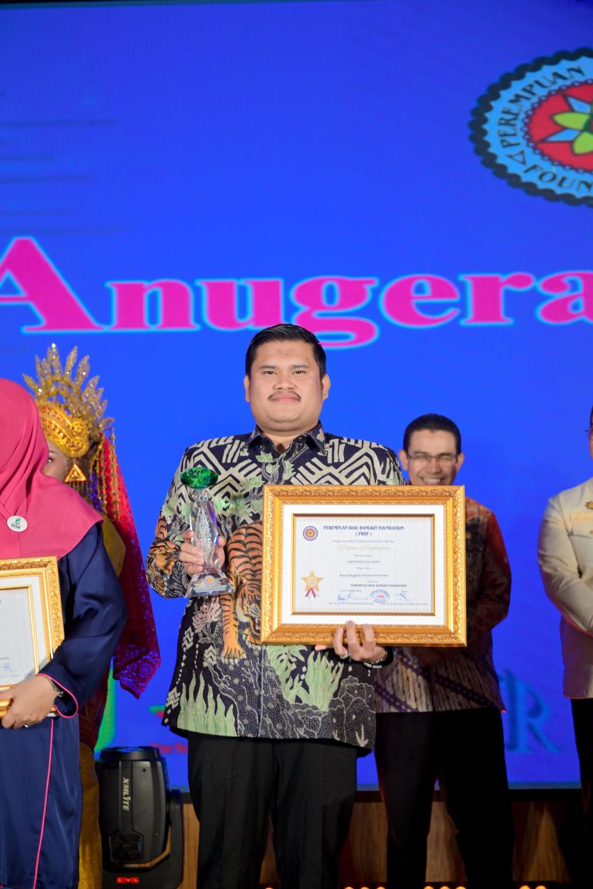 Bupati Bengkalis Raih Anugerah Baiduri ke-14, Wujud Apresiasi Perempuan untuk Perempuan